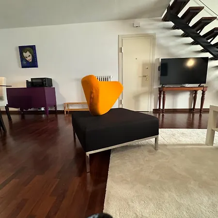 Yema Amphitheater 93-lucca Apartment